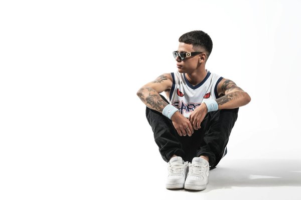 La bague templier avec sceaux symboliques : un héritage à porter